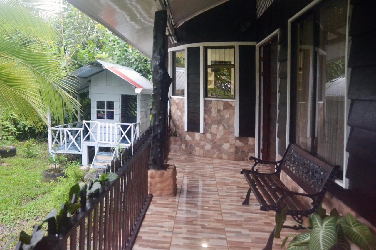 Cacao Lodge And Tours La Fortuna Esterno foto