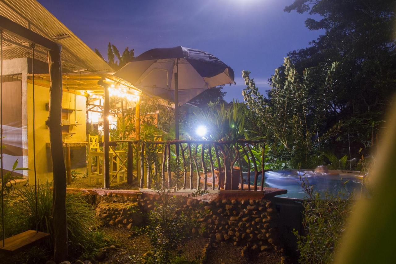 Cacao Lodge And Tours La Fortuna Esterno foto