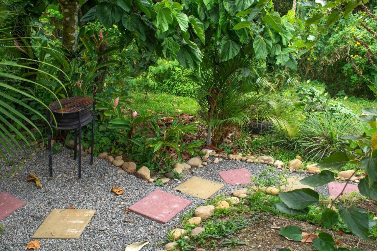 Cacao Lodge And Tours La Fortuna Esterno foto