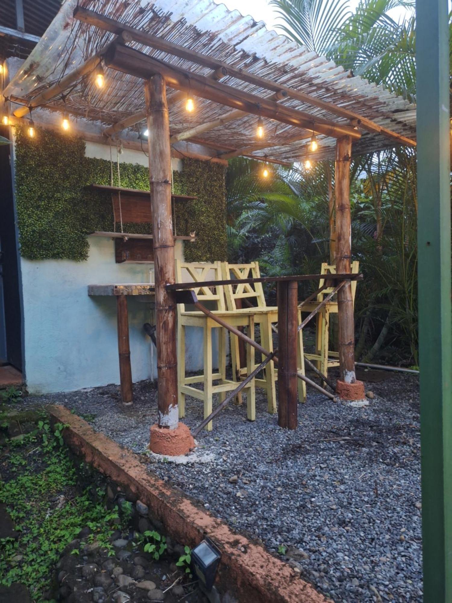 Cacao Lodge And Tours La Fortuna Esterno foto